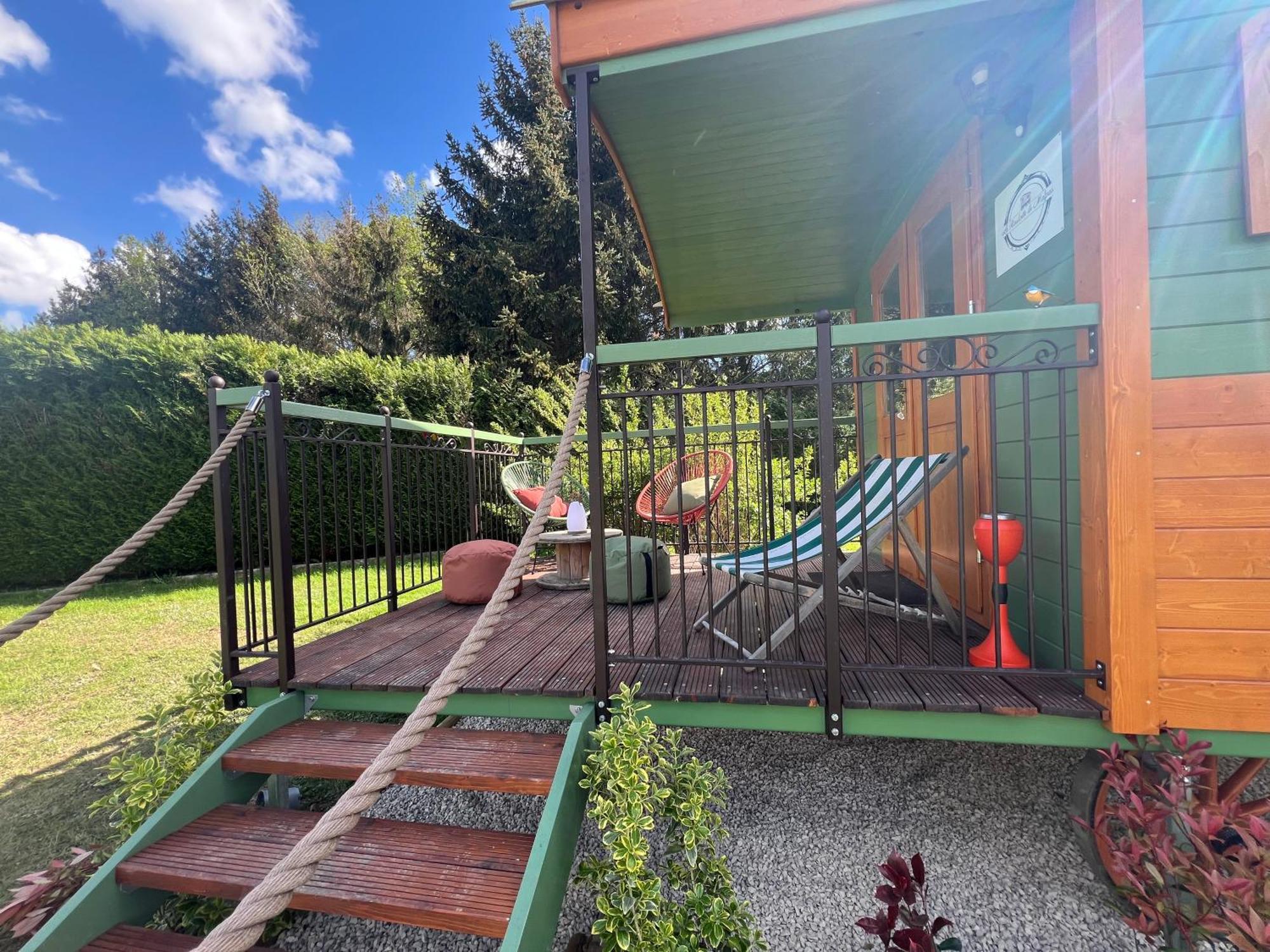 Bed and Breakfast La Roulotte Deluxe De Malpas Quingey Exterior foto